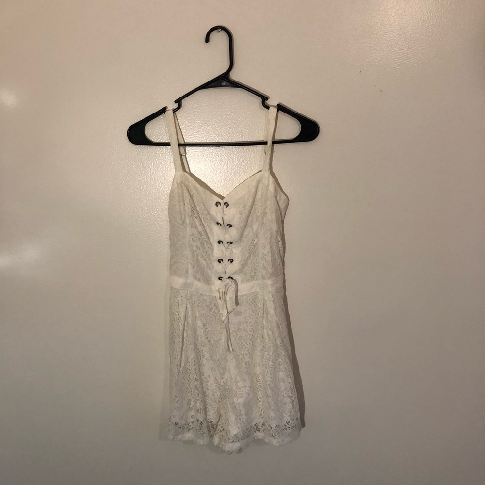 Hollister whites laced romper [Size Small]